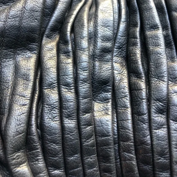 Authentic Miu miu Matalesse shoulder bag as is - Picture 4 of 17